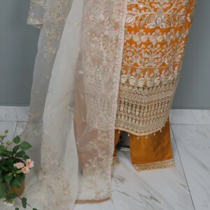 Pakistani Inspired Noor-e-Zareen Mastered Yellow Festive Set - Image 4